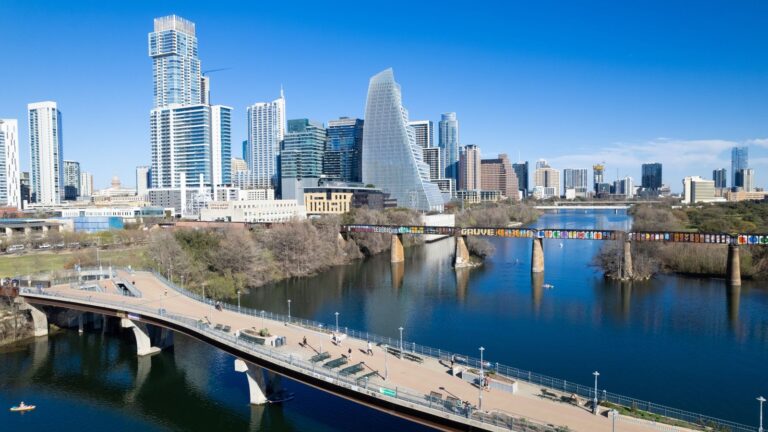 Downtown Austin, Texas skyline over Lady Bird Lake - American accent training in Austin, TX | MyAccentWay